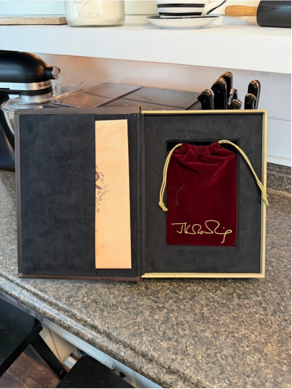 The Tales of Beedle the Bard by J. K. Rowling Hardcover Collector's Edition 2008 - Picture 8 of 12